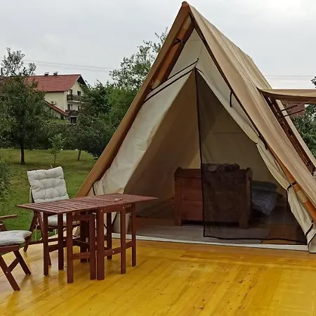Luksuzni šator Na Vrtu K25 Gradac