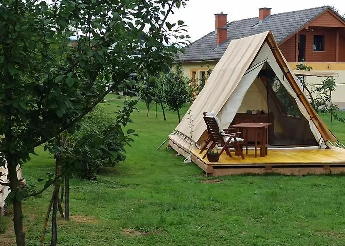 Na Vrtu K25 Luxe tent Gradac