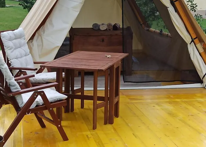 Na Vrtu K25 Luxe tent *