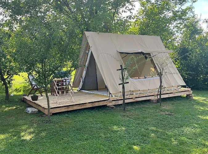 Na Vrtu K25 Luxe tent *