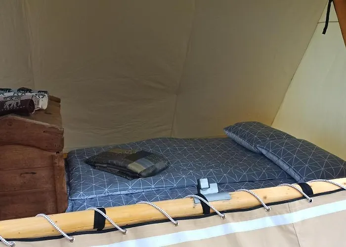 Luxe tent Na Vrtu K25 *